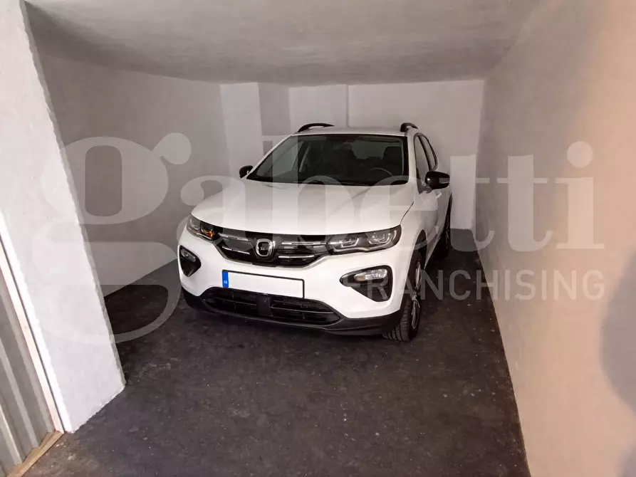 Immagine 7 di Box auto in vendita  in Via SOTTOMARINA - VIALE MEDITERRANEO, 00 a Chioggia