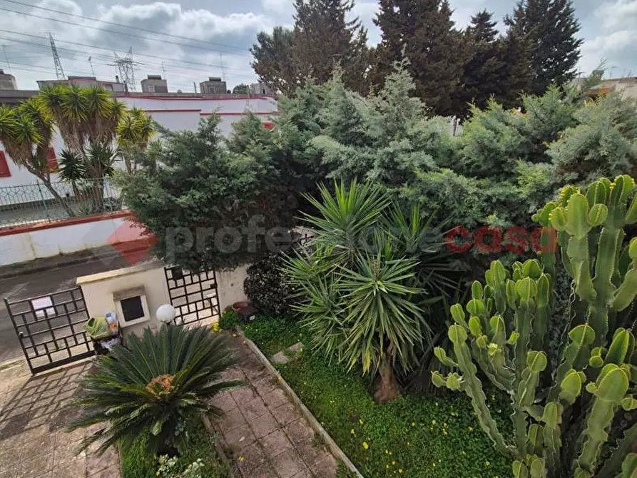 Immagine 18 di Villa in vendita  in Piazza DELLE ORCHIDEE, 18 a Brindisi