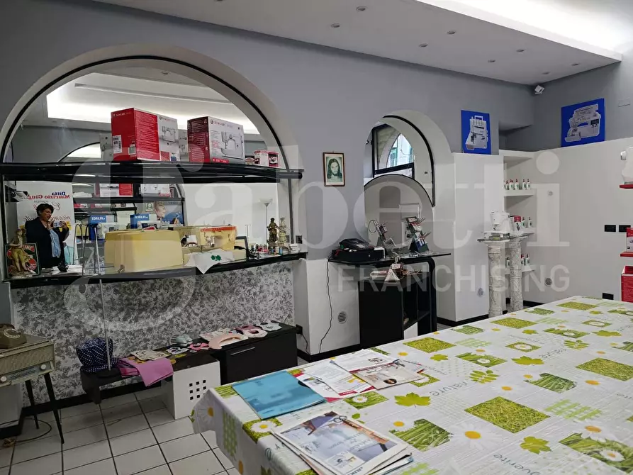 Immagine 3 di Negozio in vendita  in Via Mariannina SchininÃ , 125 a Ragusa