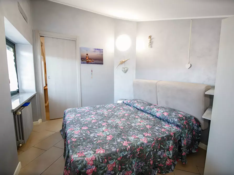 Immagine 10 di Attico in vendita  in Via Manzoni a Bosconero