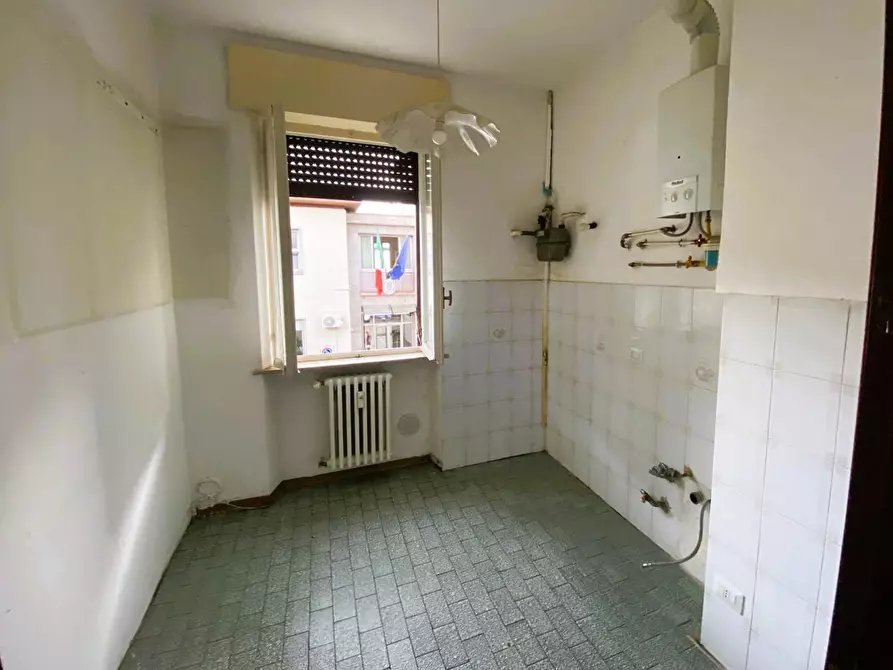 Immagine 9 di Appartamento in vendita  in Via giacomo leopardi, 17 a Legnano