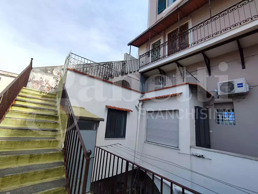 Immagine 2 di Appartamento in vendita  in Via Regina Elena, 2 a Torre Annunziata