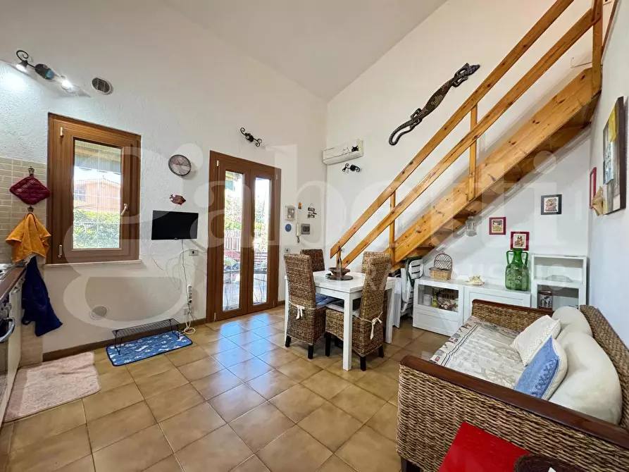 Immagine 14 di Villa in vendita  in Via Achille, 38 a Ardea