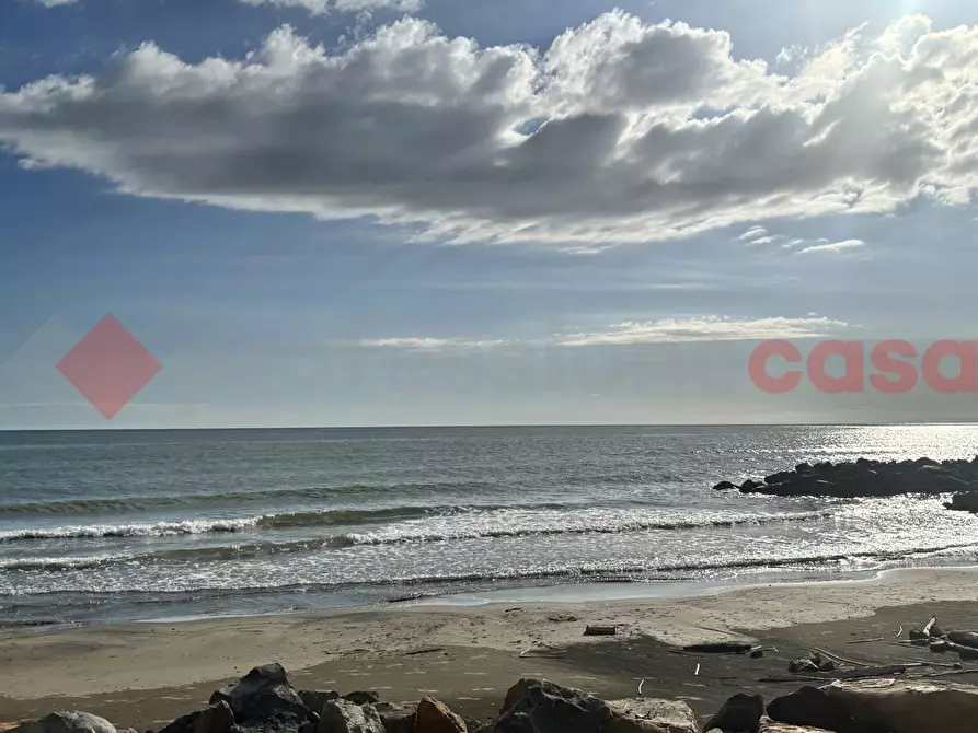 Immagine 21 di Appartamento in vendita  in Via Fumaroli, 11 a Ladispoli