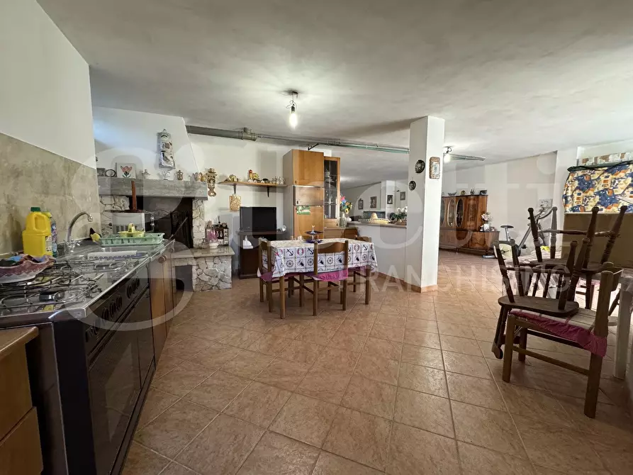 Immagine 35 di Villa in vendita  in Via San Gregorio Armeno, 42 a Nardo'
