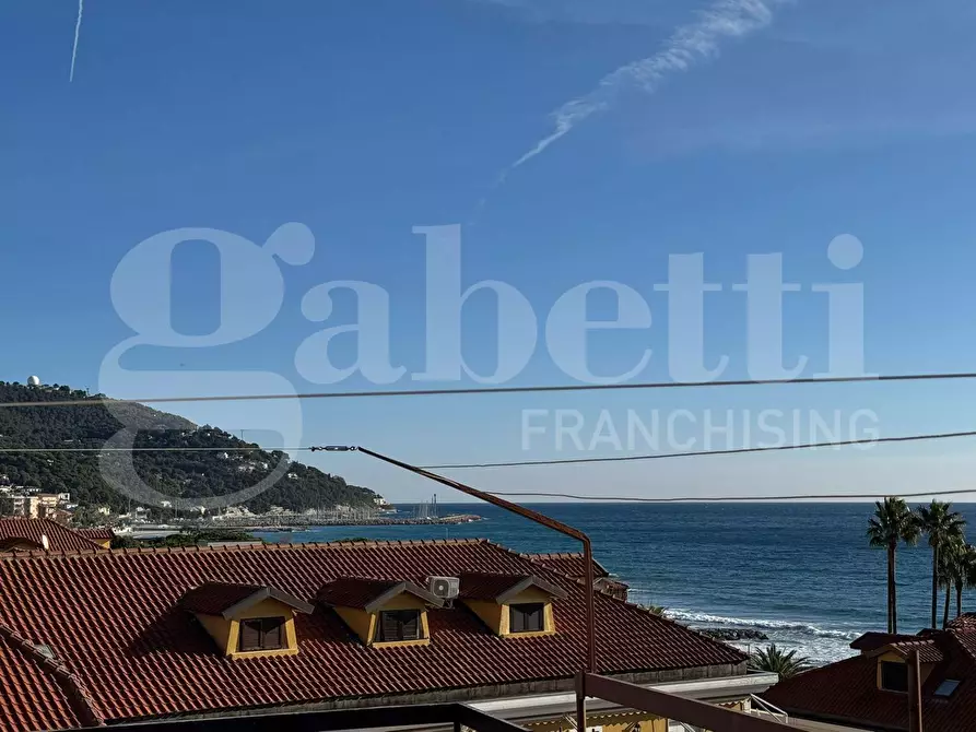 Immagine 19 di Appartamento in vendita  in Via Caprera, 13 a Andora