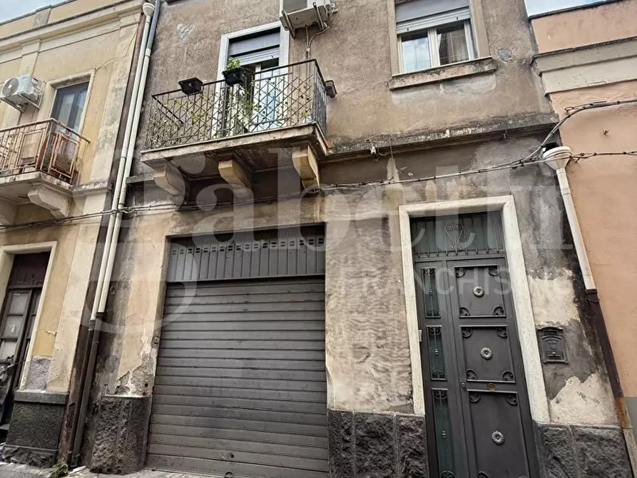 Immagine 20 di Casa indipendente in vendita  in Via Bianchi a Catania