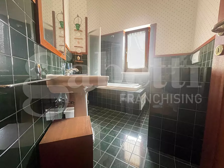 Immagine 21 di Attico in vendita  in Via Belluno, 7 a Gaeta
