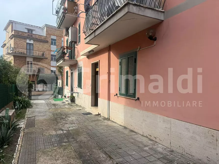 Immagine 22 di Appartamento in vendita  in Via Dei Rangoni, 56 a Roma
