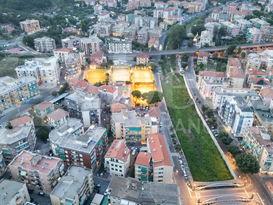 Immagine 21 di Appartamento in vendita  in Via Calvisio a Finale Ligure