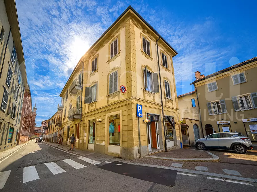 Immagine 1 di Appartamento in vendita  in Via Vittorio Emanuele II, 18 a Chieri