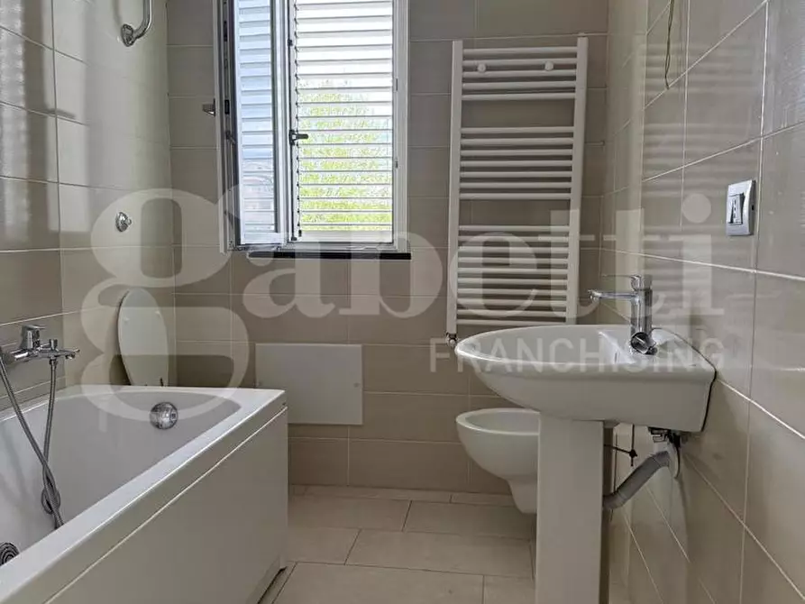 Immagine 15 di Appartamento in vendita  in Via Nazionale Appia a Curti