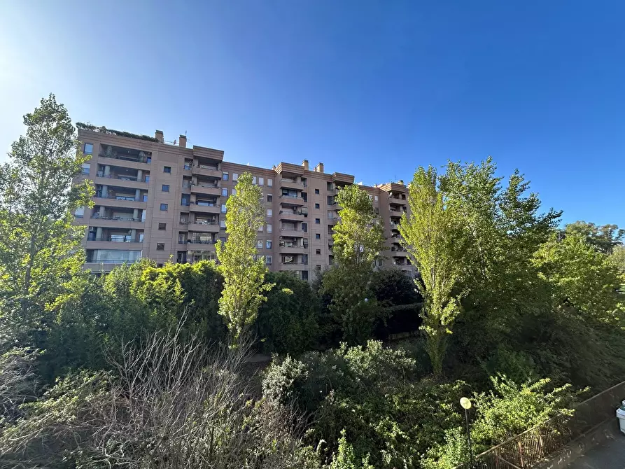 Immagine 13 di Appartamento in vendita  in Via di Decima, 256 a Roma