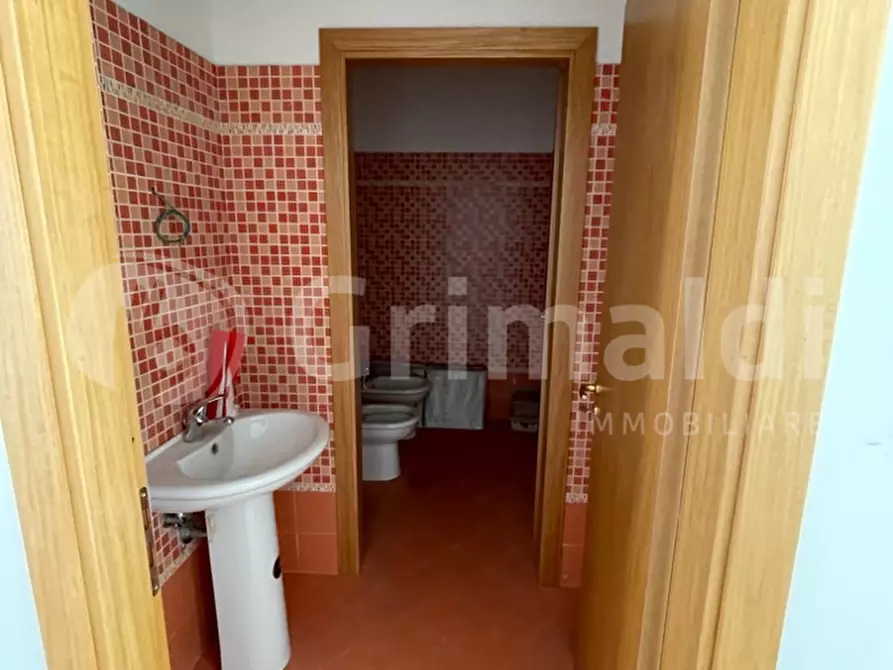 Immagine 8 di Negozio in affitto  in Via Maio Mariano, 83 a Milazzo