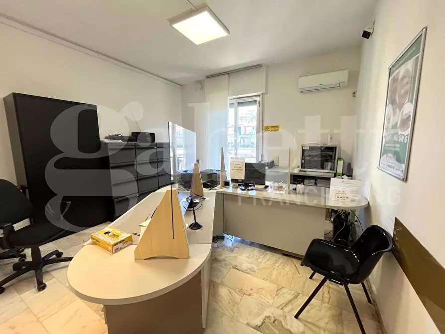 Immagine 5 di Appartamento in vendita  in Via XXV Aprile a Albenga