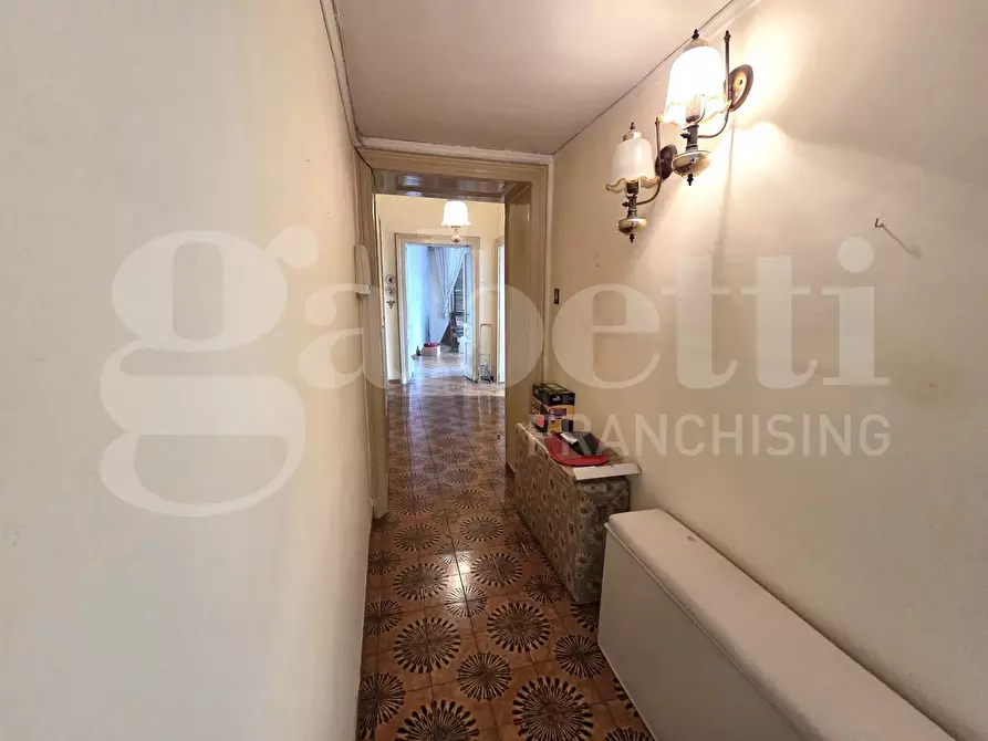 Immagine 19 di Appartamento in vendita  in Corso giuseppe garibaldi a Napoli