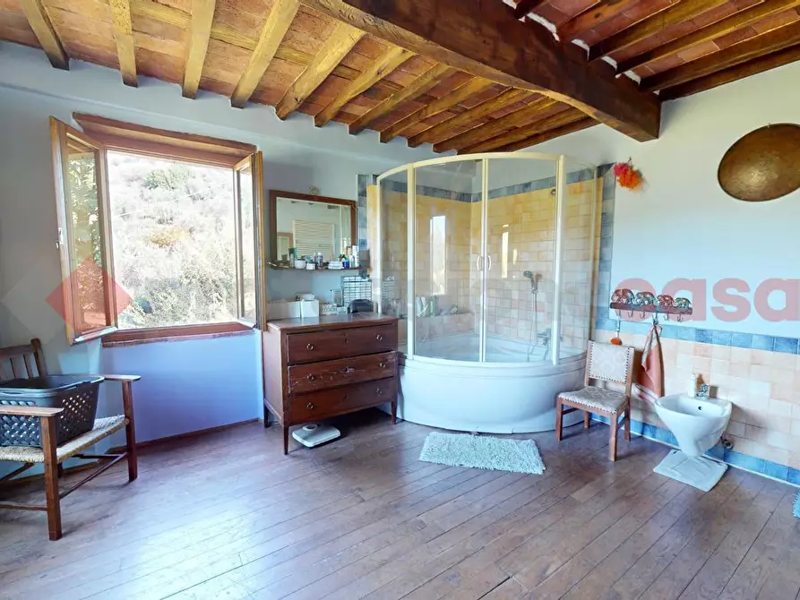 Immagine 13 di Rustico / casale in vendita  in LocalitÃ  castello, 9 a Borgo A Mozzano