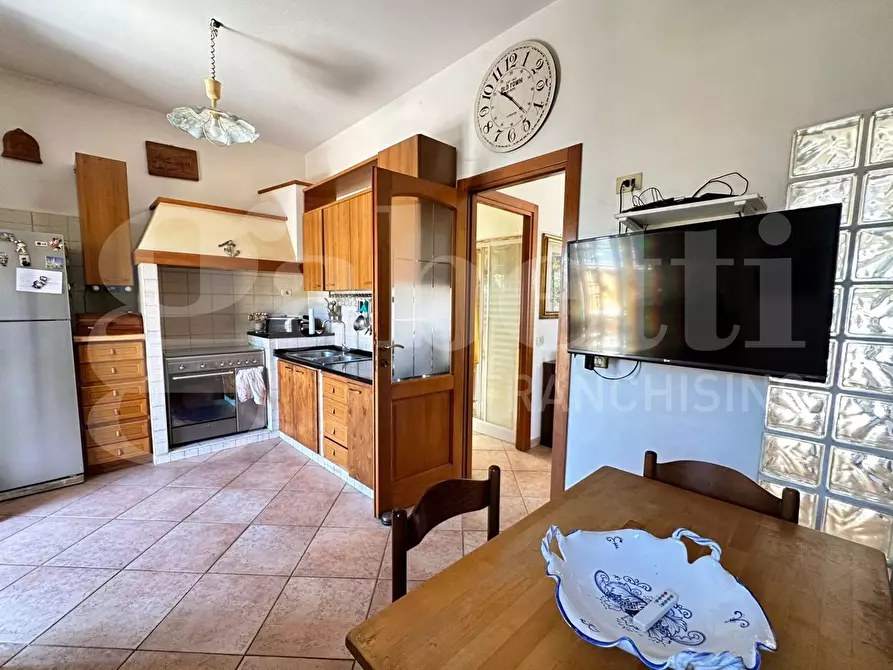 Immagine 15 di Villa in vendita  in Via dora baltea, 105 a Ardea