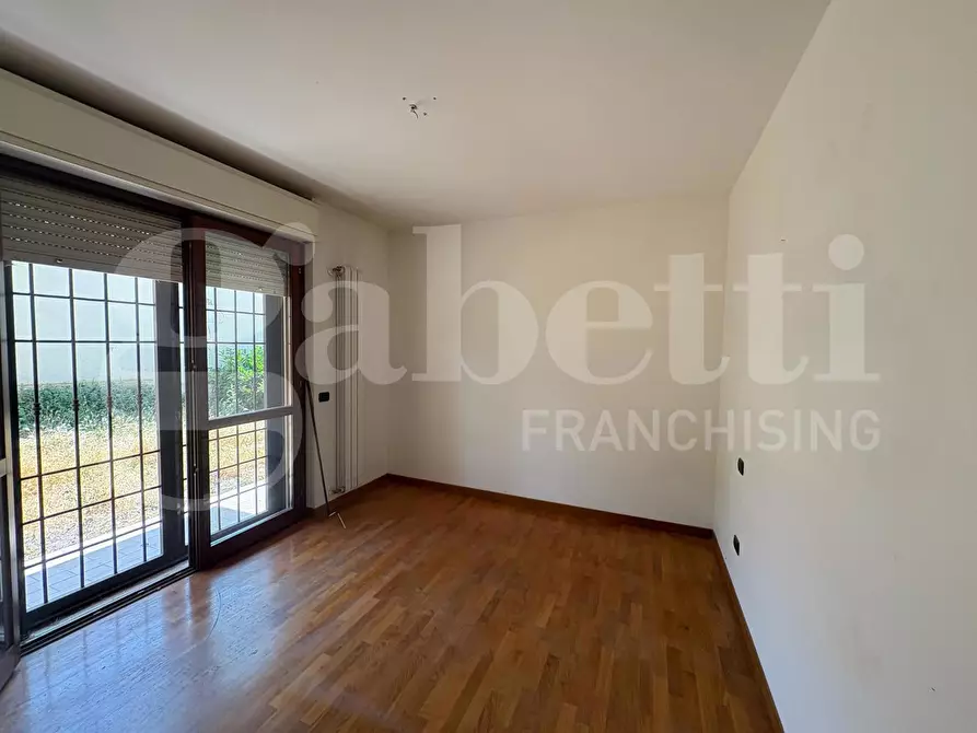 Immagine 10 di Appartamento in vendita  in Via Siligo, 10 a Roma