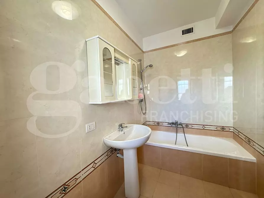 Immagine 28 di Appartamento in vendita  in Via dei cavalli marini, 108 a Ardea