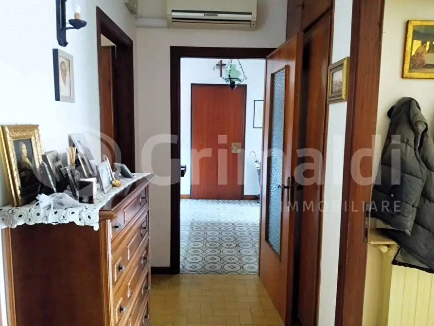 Immagine 8 di Appartamento in vendita  in Via BENEDETTO CROCE, 17 a Massa