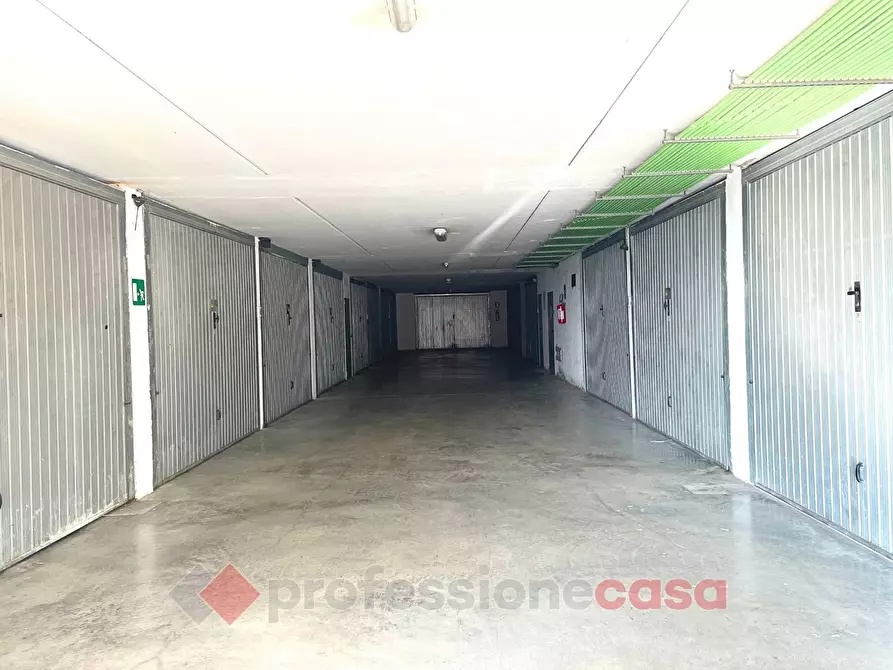 Immagine 8 di Box auto in vendita  in Via Belfiore a Corciano