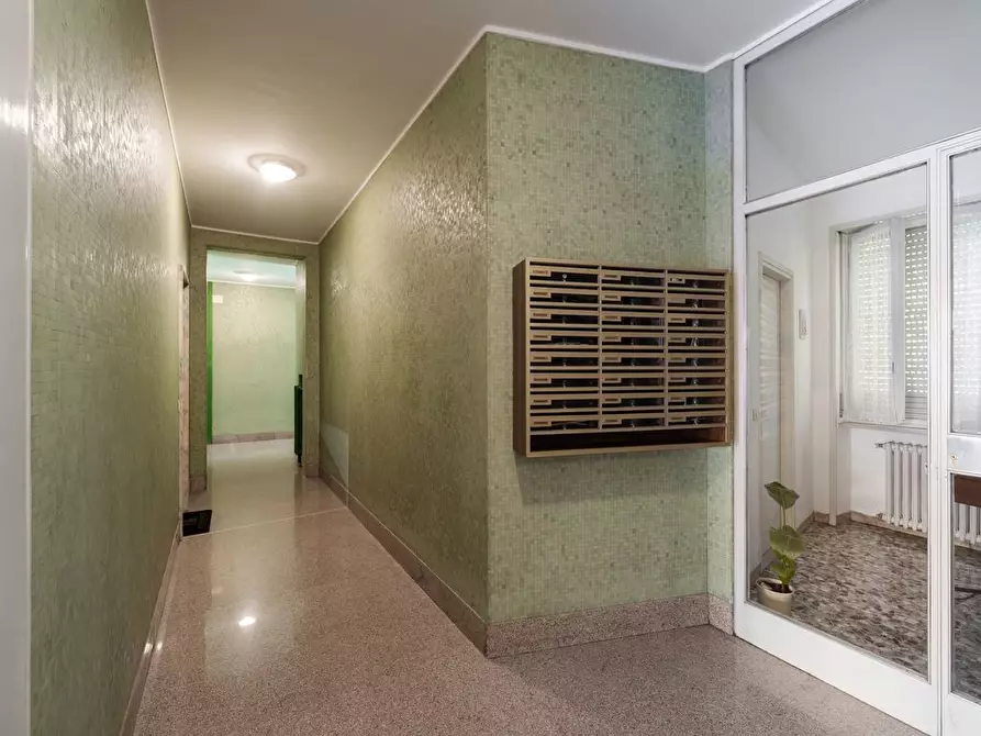 Immagine 30 di Appartamento in vendita  in Viale SUZZANI, 17 a Milano