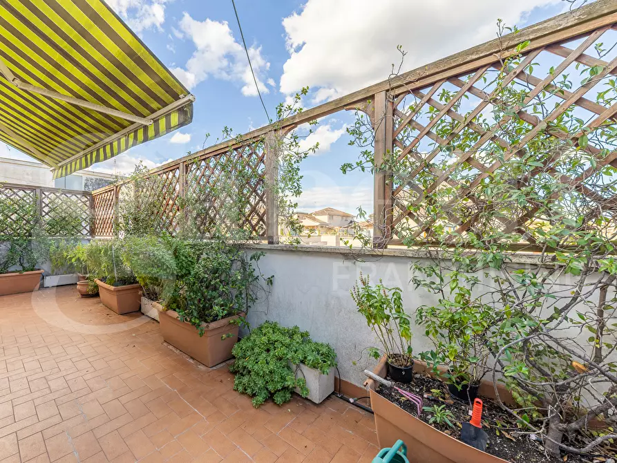 Immagine 6 di Attico in vendita  in Via Pietro Maffi, 144 a Roma