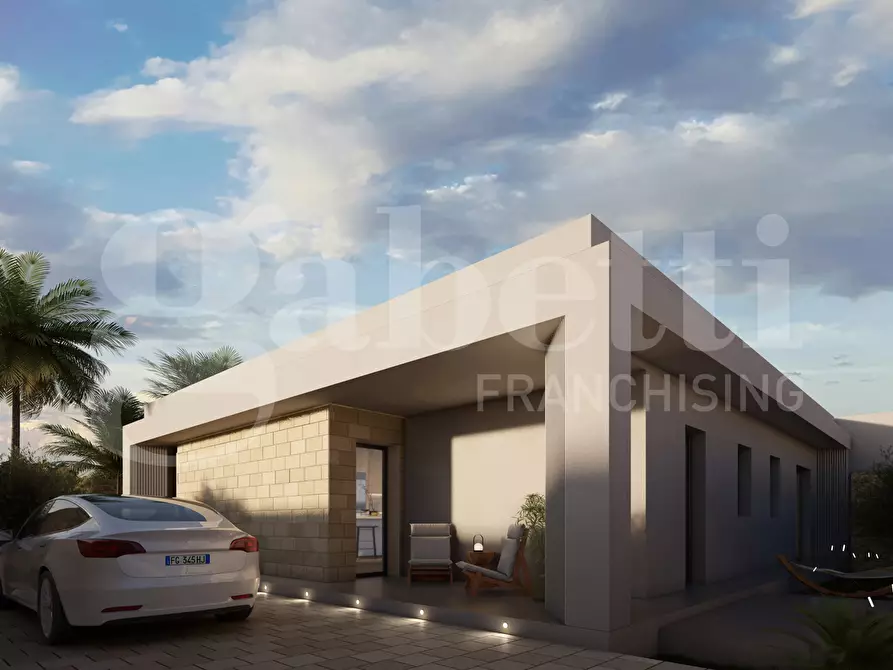 Immagine 13 di Villa in vendita  in Via Andrea Gusmai a Trani