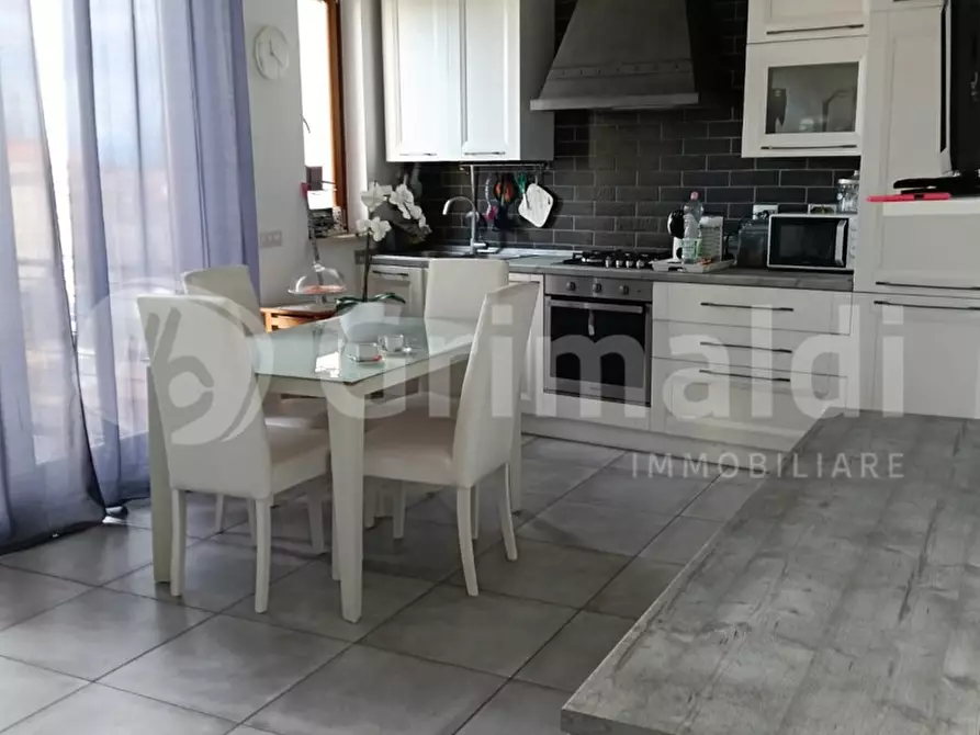Immagine 4 di Appartamento in vendita  in Via Cassia a Roma