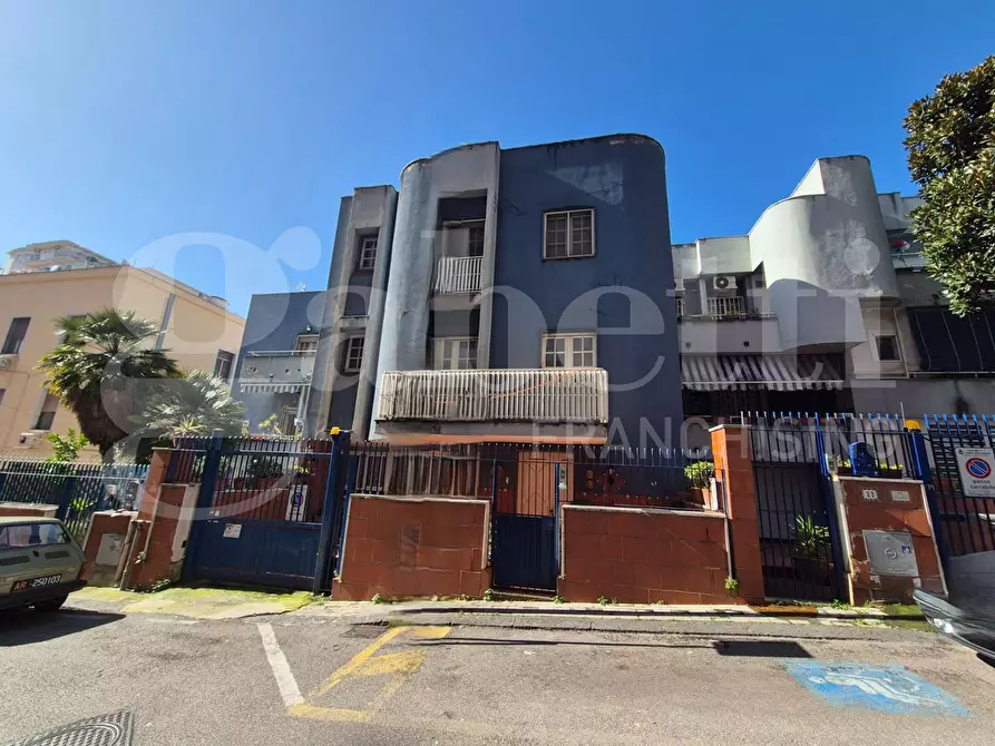 Immagine 2 di Casa indipendente in vendita  in Via Luigi Iacono, 7 a Torre Annunziata