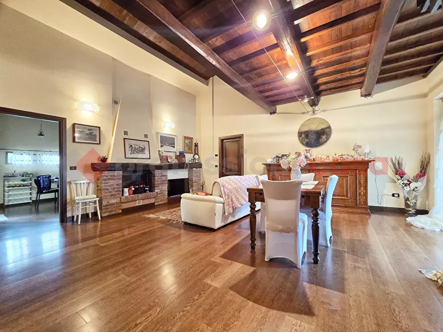 Immagine 1 di Villa in vendita  in Via Pistignano, 63 a Rieti