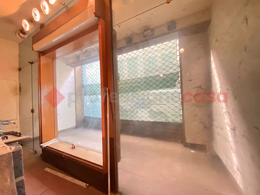 Immagine 12 di Attività commerciale in affitto  in Via BORGO OGNISSANTI a Firenze