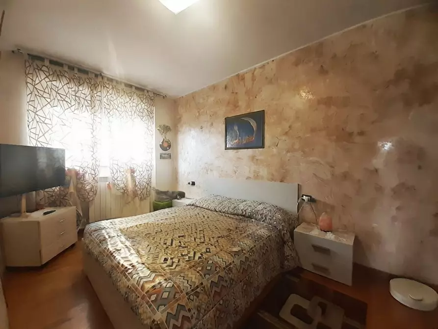 Immagine 7 di Appartamento in vendita  in Via NAPOLI, SC a Legnano