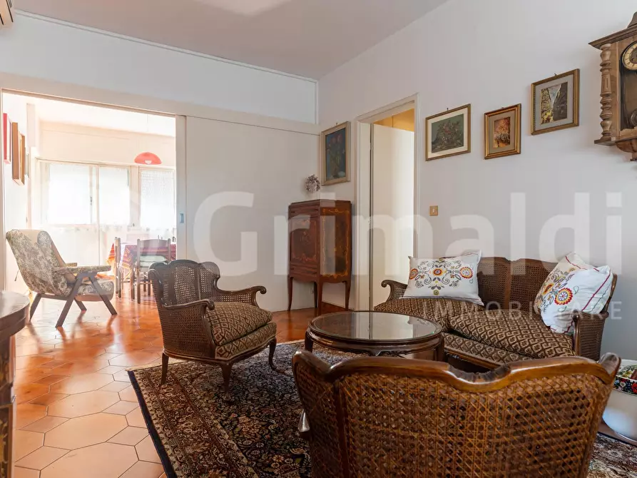Immagine 4 di Appartamento in vendita  in Via Orio Vergani a Roma