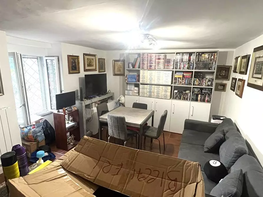 Immagine 2 di Appartamento in vendita  in Via del Risaro, 110/a a Roma