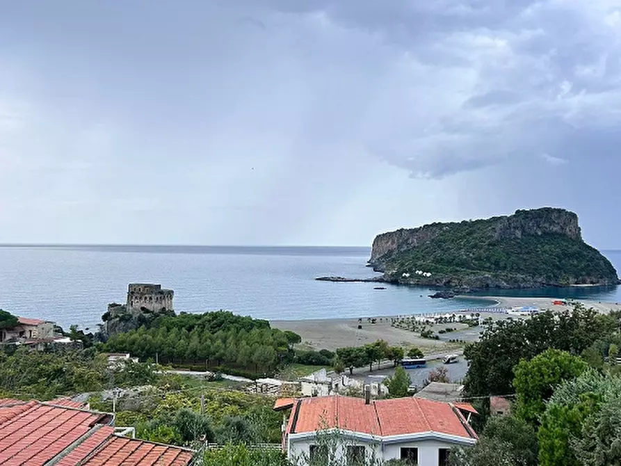 Immagine 1 di Villetta a schiera in vendita  in Via Padre Pio a Praia A Mare