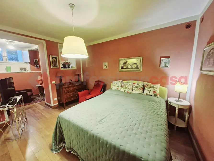 Immagine 34 di Appartamento in vendita  in Via MAMELI, 14 a Firenze