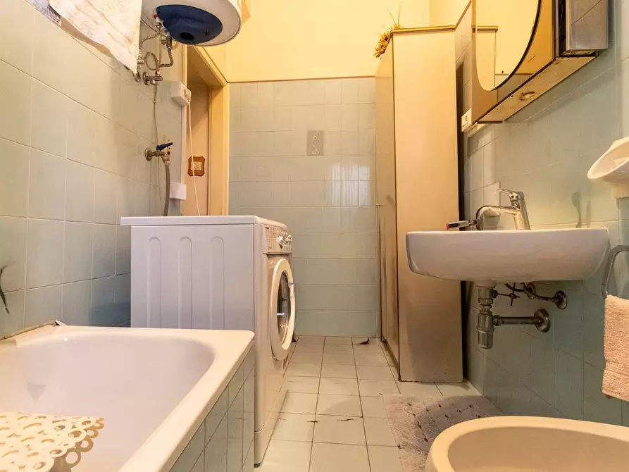 Immagine 16 di Appartamento in vendita  in Via Francesco Zanardi, 384 a Bologna