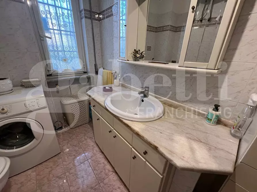 Immagine 35 di Appartamento in vendita  in Via Rosasco, 42 a Roma