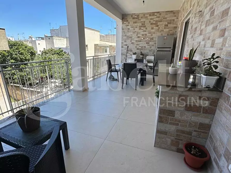 Immagine 41 di Appartamento in vendita  in Via Ten. F.sco Melpignano a Ostuni