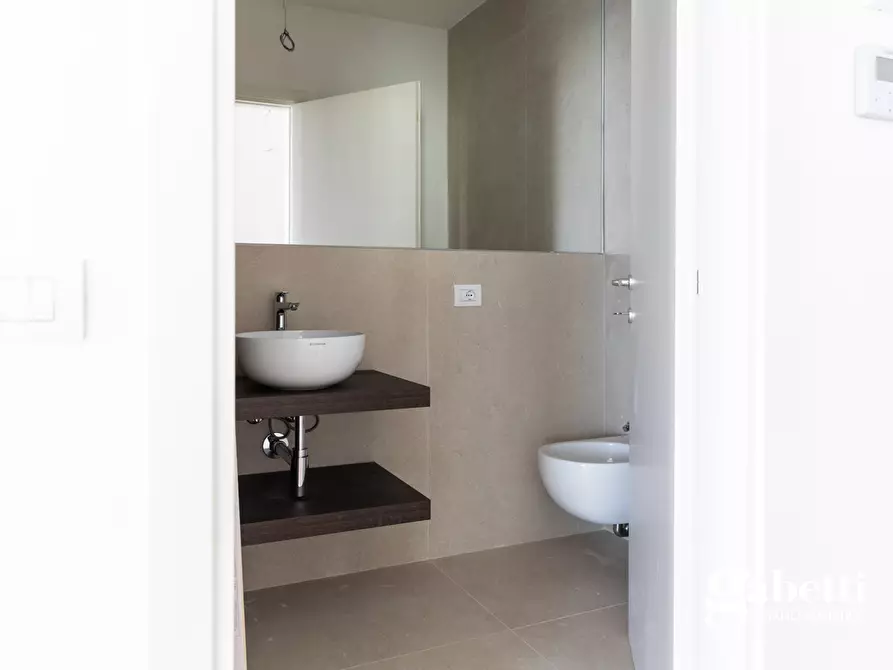 Immagine 7 di Appartamento in vendita  in Via F. Baracca, 1 a Gabicce Mare