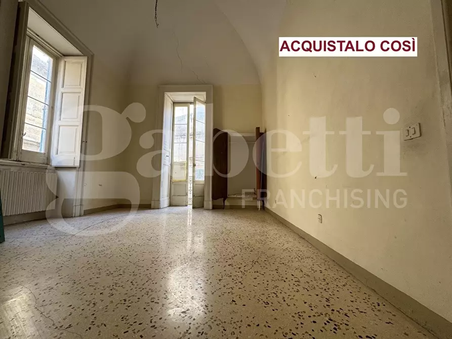 Immagine 8 di Appartamento in vendita  in Via Corte dei Guarini, 11 a Lecce