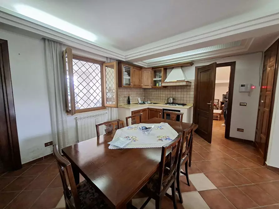 Immagine 17 di Villa in vendita  in Via INCORONATA, SNC a Sora