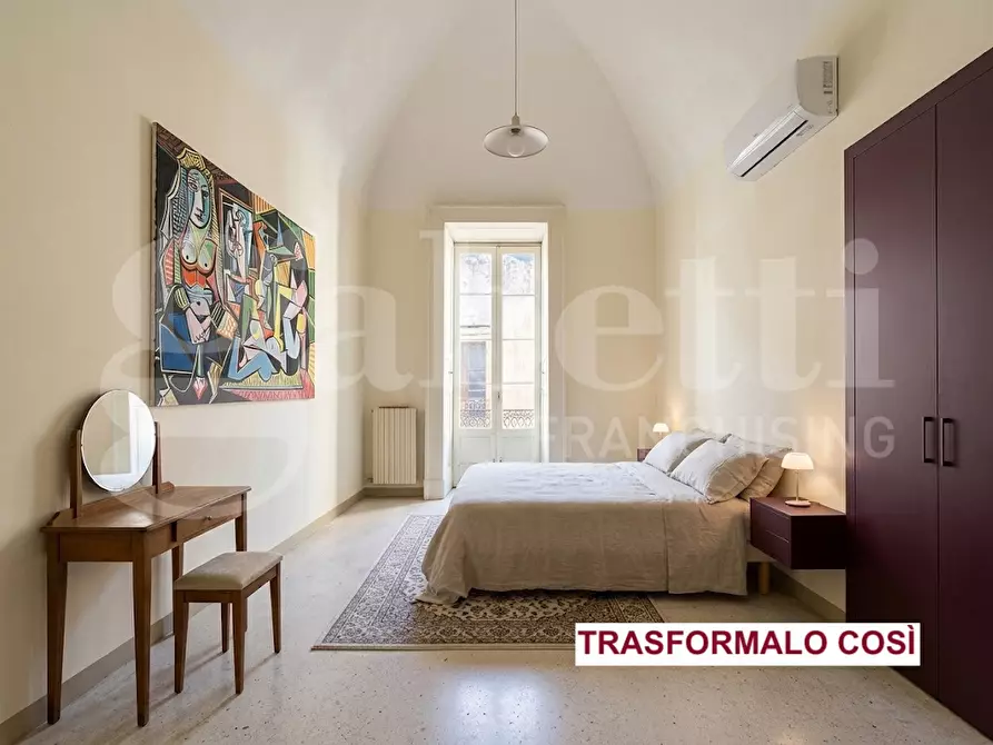 Immagine 9 di Appartamento in vendita  in Via Corte dei Guarini, 11 a Lecce