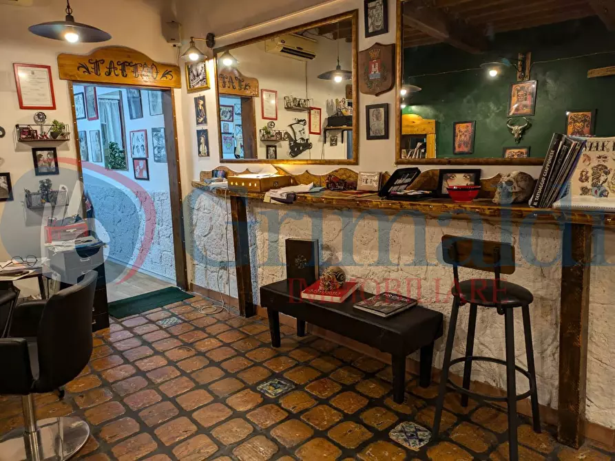 Immagine 9 di Negozio in vendita  in Via De Larderel a Livorno