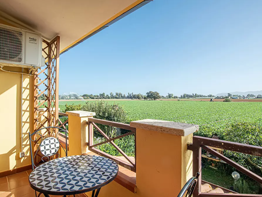 Immagine 19 di Casa trifamiliare in vendita  in Via della Bilancia, 47 a Sabaudia