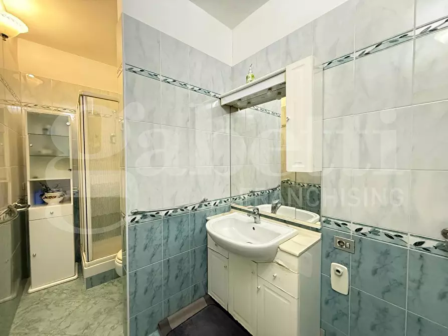 Immagine 21 di Appartamento in vendita  in Via Olevano a Grugliasco