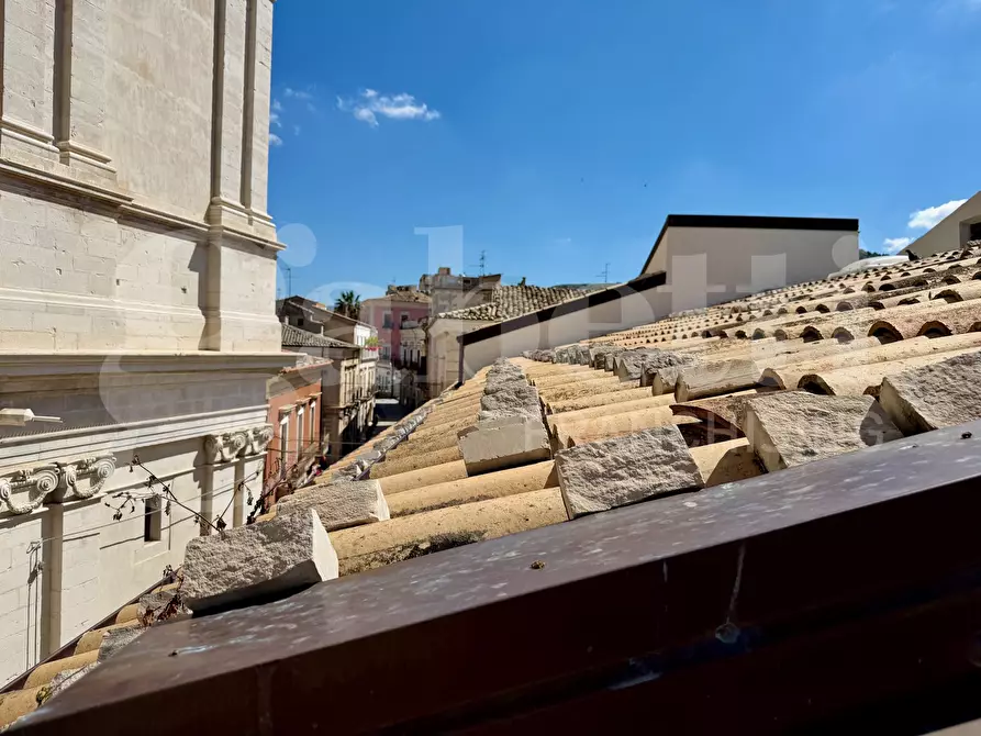 Immagine 28 di Terratetto in vendita  in Via PRINCIPE DI CARIGNANO, 90 a Comiso