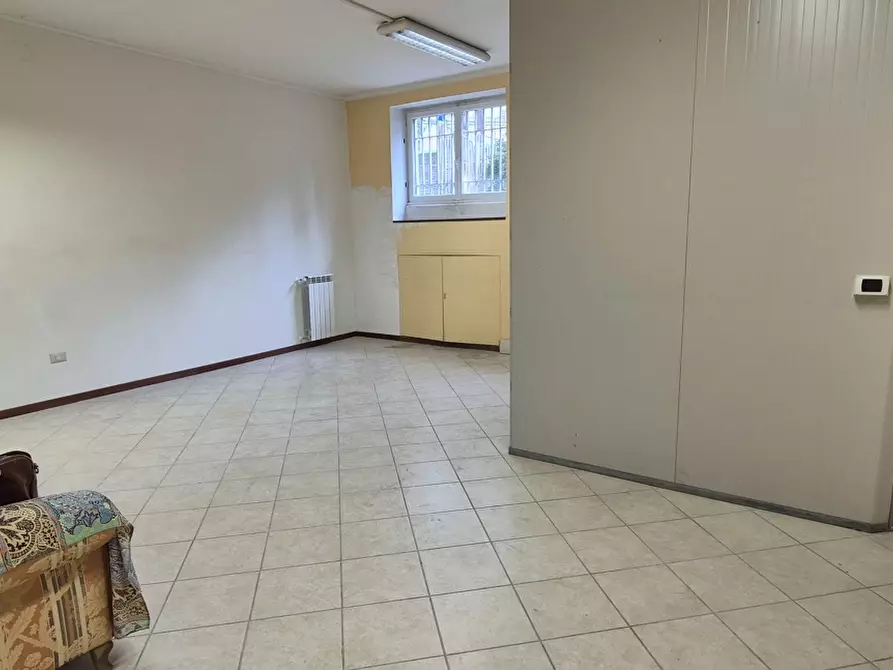 Immagine 14 di Magazzino in vendita  in Via aurelia, 125 a Roma